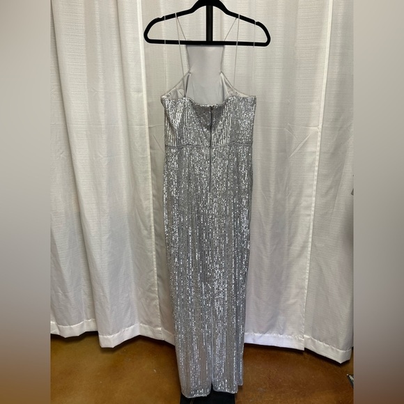 ADRIANNA PAPELL Silver Sequin Halter Gown | size 10 - Picture 5 of 11